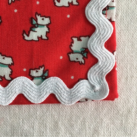 Handmade Retro Style Scottie Dog Holiday Napkins, Set of 2 - Picture 7 of 14